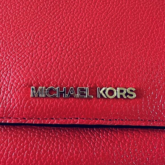 MICHAEL KORS Jet Set Travel Coral Reef Leather Multi Function Phone Crossbody - Picture 3 of 8